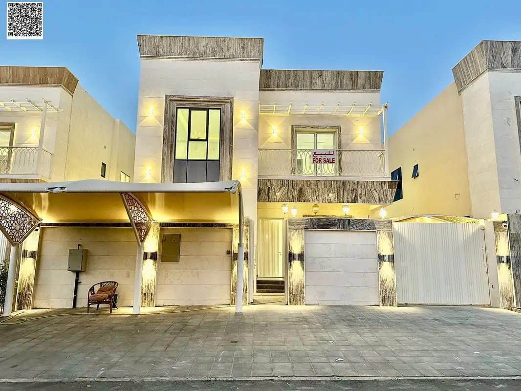 A fully furnished villa, including air conditioning, electricity, and water, ready for immediate occupancy, close to amenities and featuring elegant d