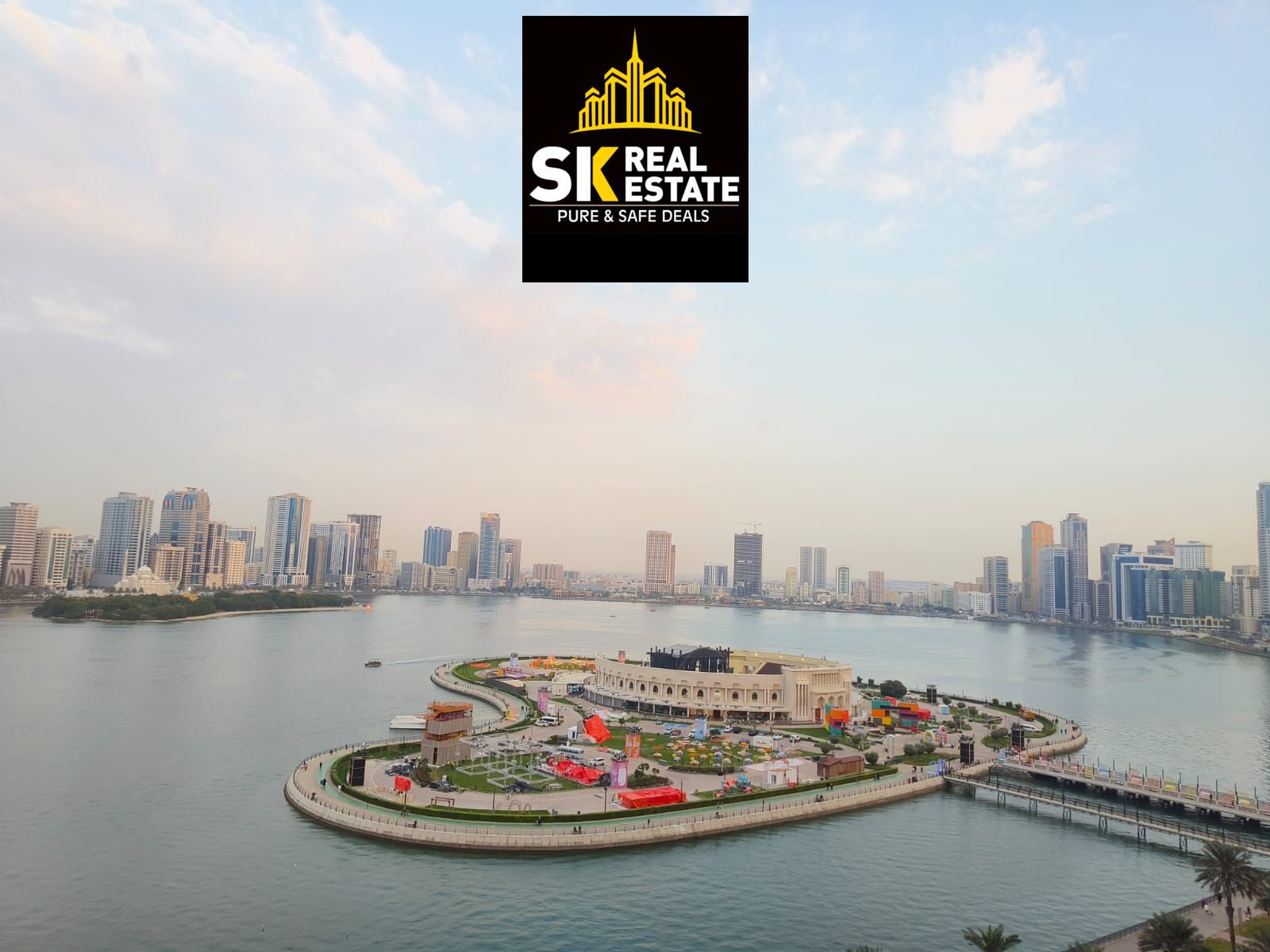 LUXURIOUS 3BHK APARTMENT +CHILLER FREE+SEA VIEW