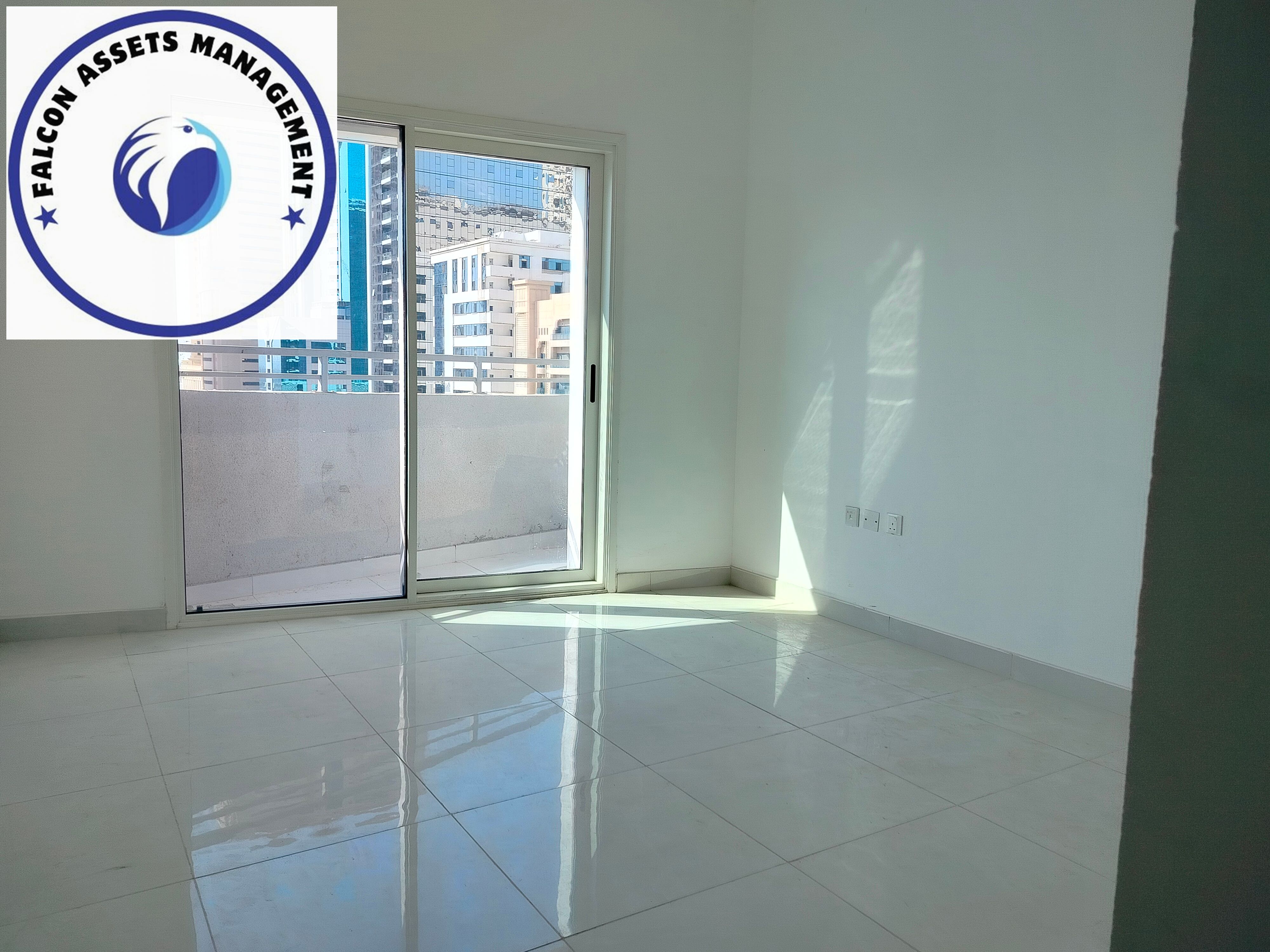 BRAND NEW BUILDING WITH BALCONY 1 MONTH FREE IN 6 CHQS