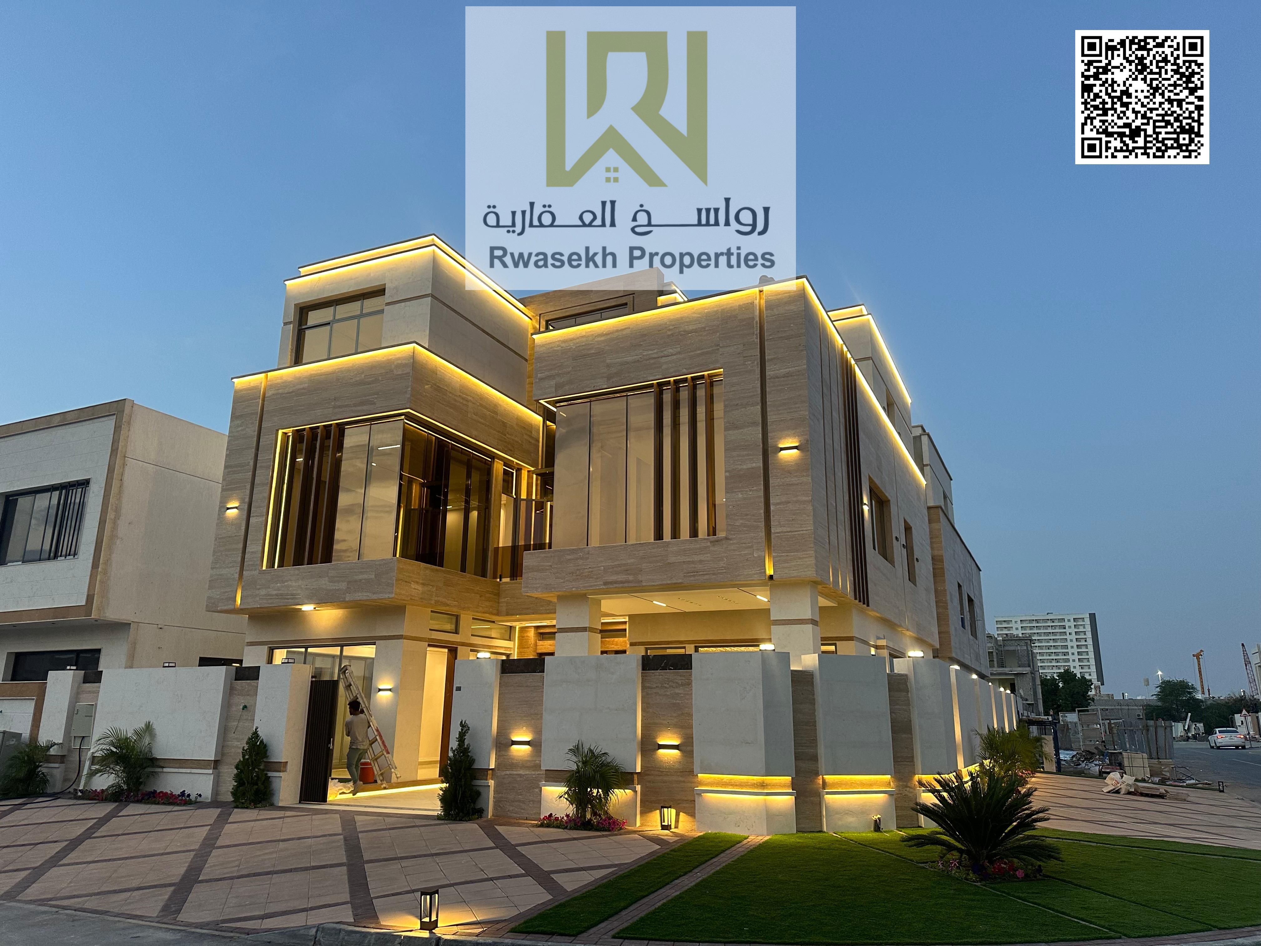 Luxury Corner Villa with 7 Master Bedrooms in a Prime Location
