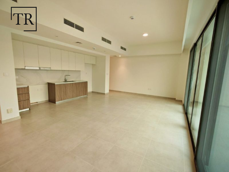 Community Views | Middle Unit | Modern Layout