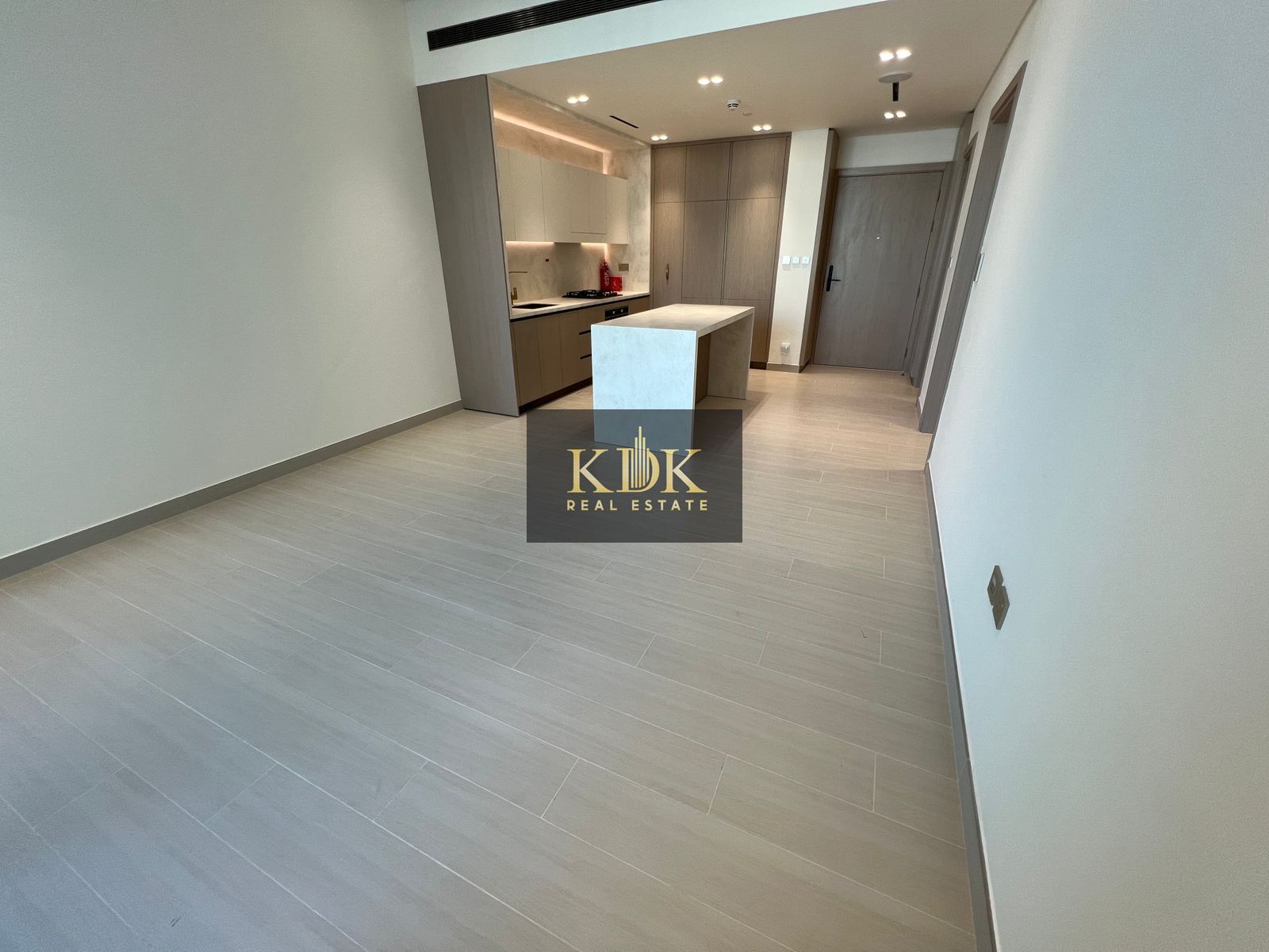 1Bhk Apartment | Great Location | Pool View