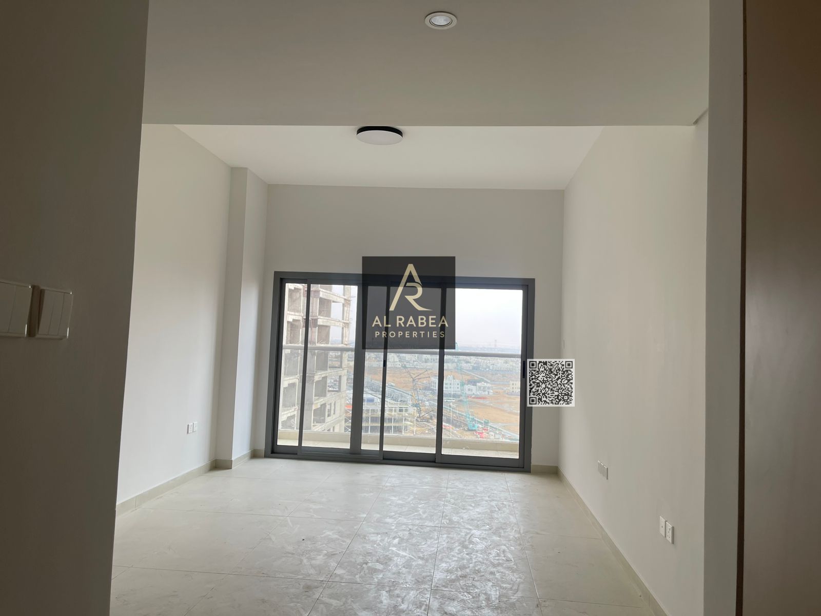 Studio Apartment in Garden Residence, First Occupancy, with Balcony, Central Air Conditioning, Parking, Gym, and Swimming Pool
