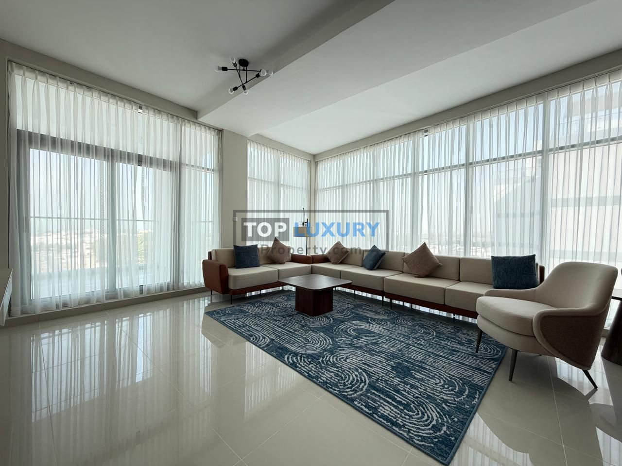 FURNISHED | READY TO MOVE | MODERN LAYOUT
