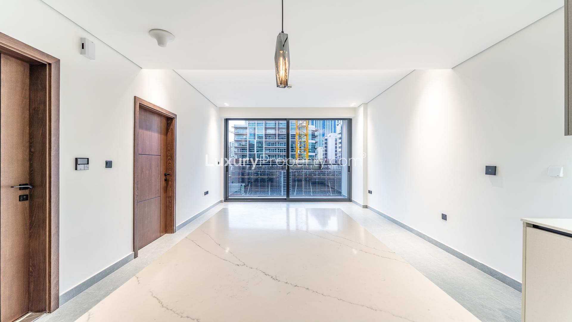 Arista One | Brand New | Calm Home