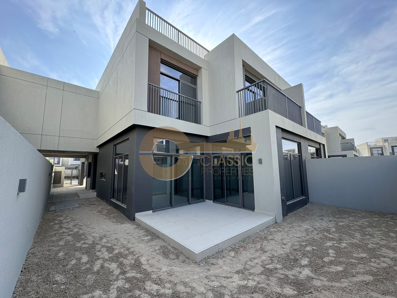 Spacious L-shaped Plot|Closed Kitchen|Maids Room