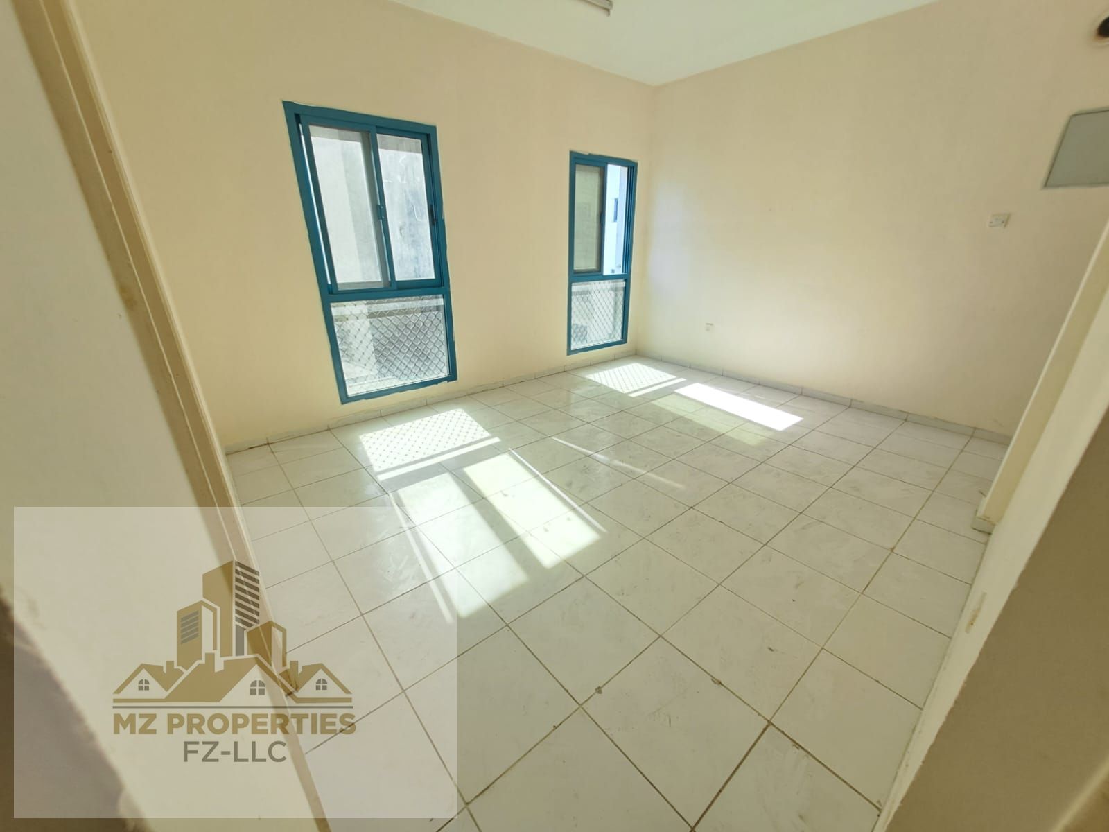 FANTASTIC AND PARK VIEW ! 1 BEDROOM HALL ! CLEAN AND FAMILY BUILDING ! IDEAL LOCATION! REASONABLE PRICES ! IN 25999