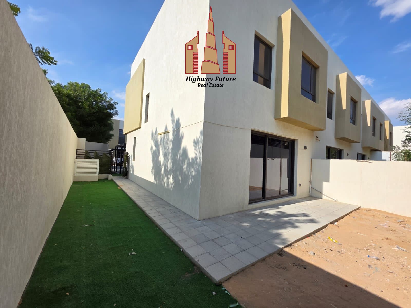 Modern Luxurious 3bhk + Maid Room + Backyard + Master Bedroom in Nasma Community