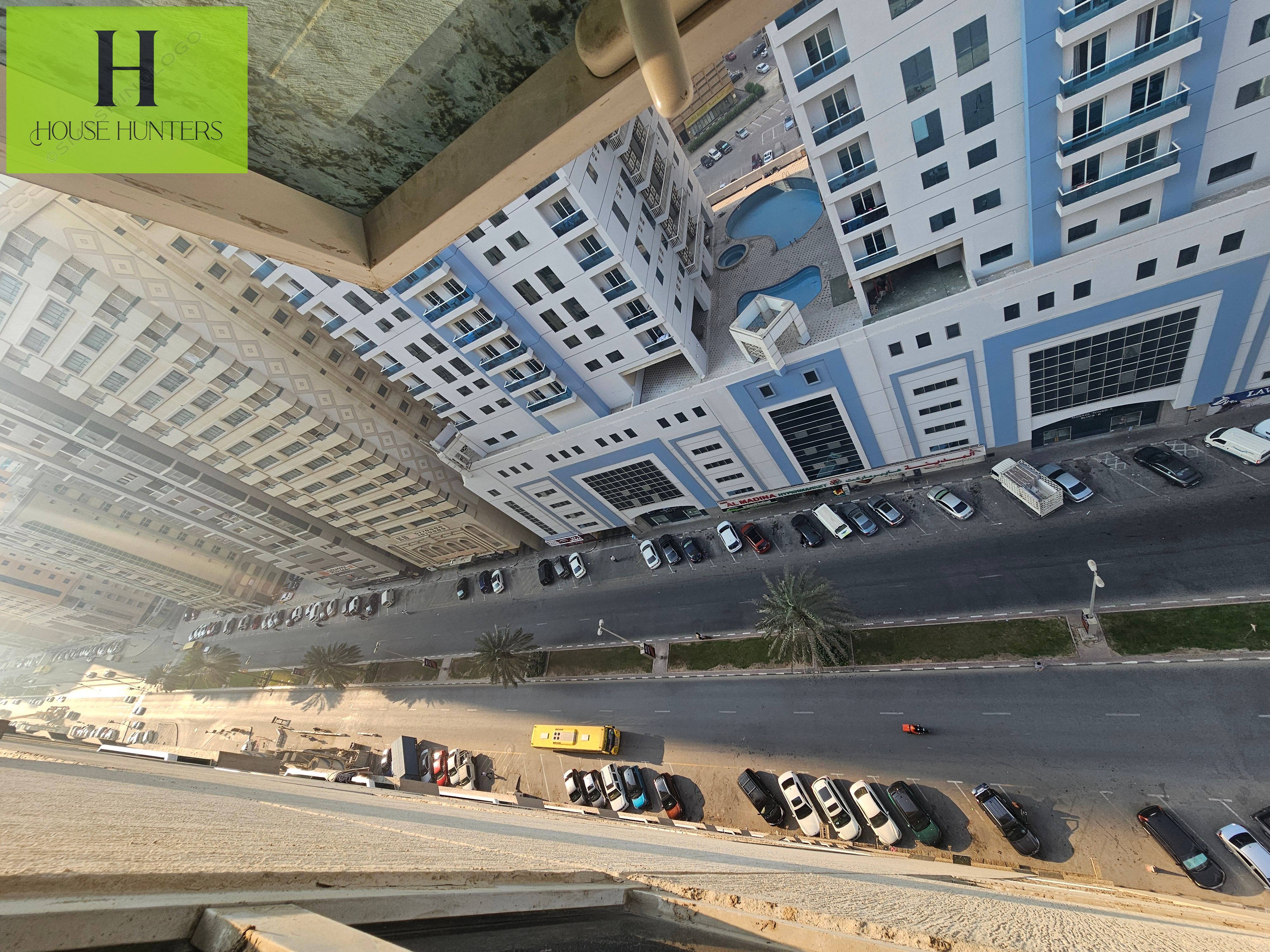 Spacious 1 Bed Room wd Balcony