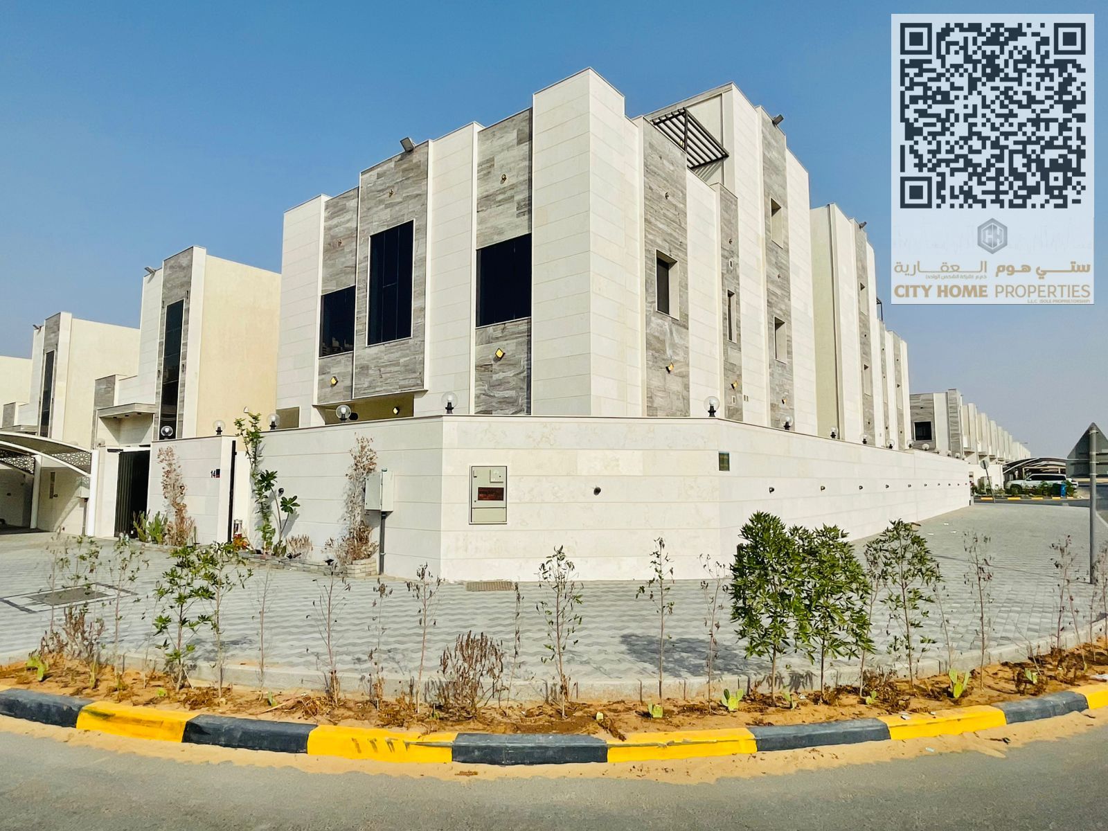 Available now for rent in Al Amarah, a luxurious corner villa overlooking two streets, perfect for first-time occupants. The villa features a large fr