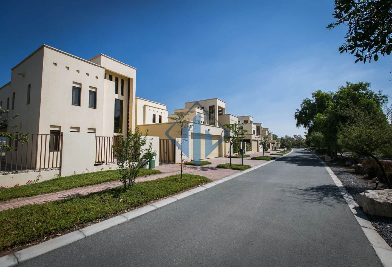 3 Bedroom Townhouse | Beachfront Living