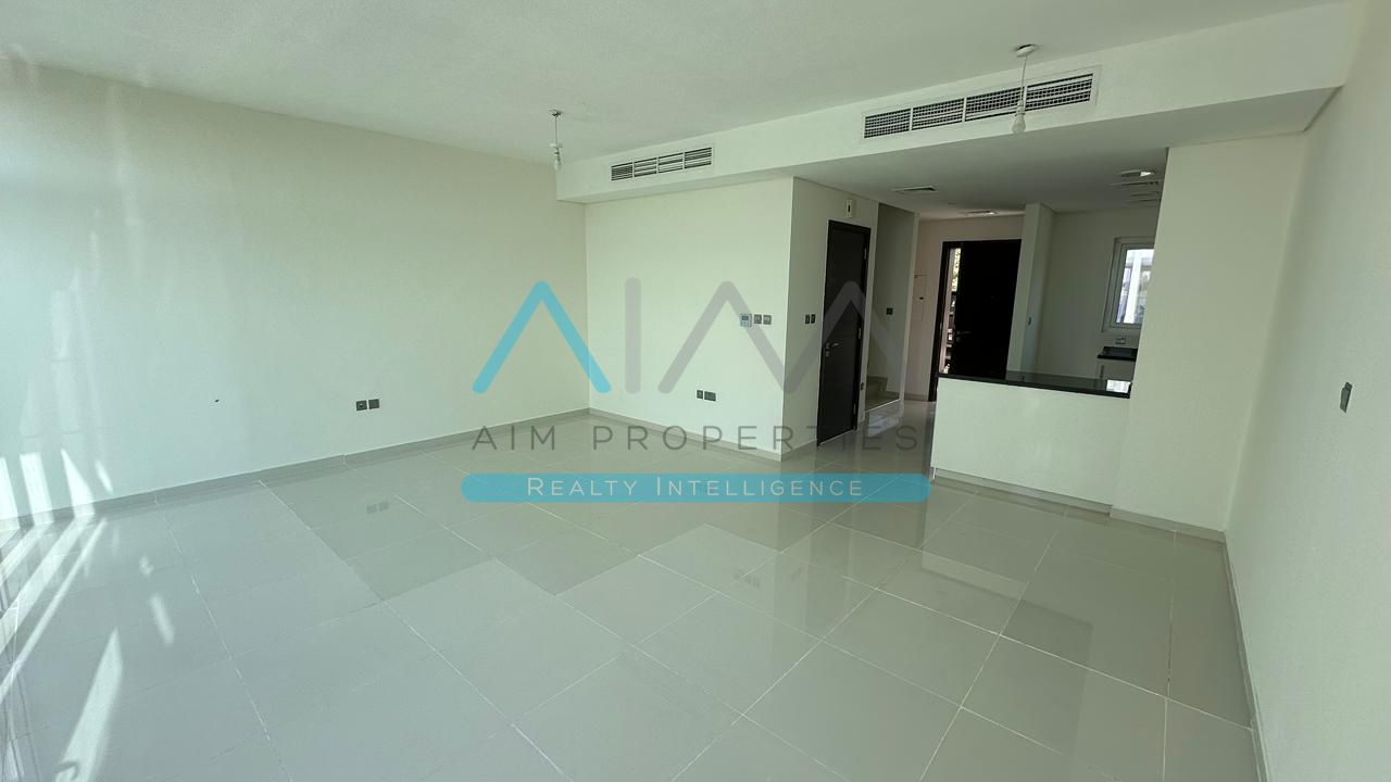3-Bedroom Extended for Rent | Prime Location Near Main Enterance | Family Community