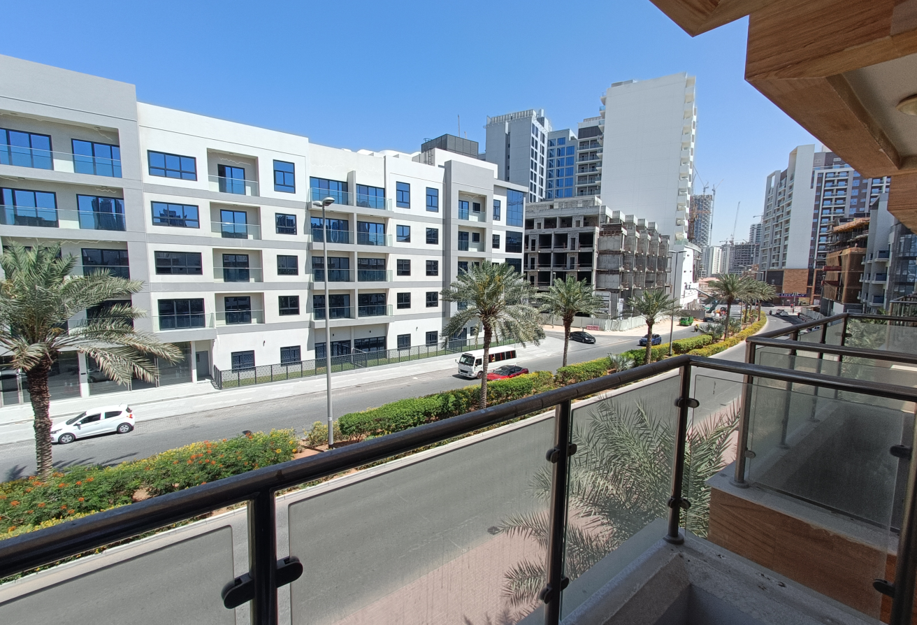 Cheapest Price Fully Upgraded | 4 BHK+ Maid Vacant