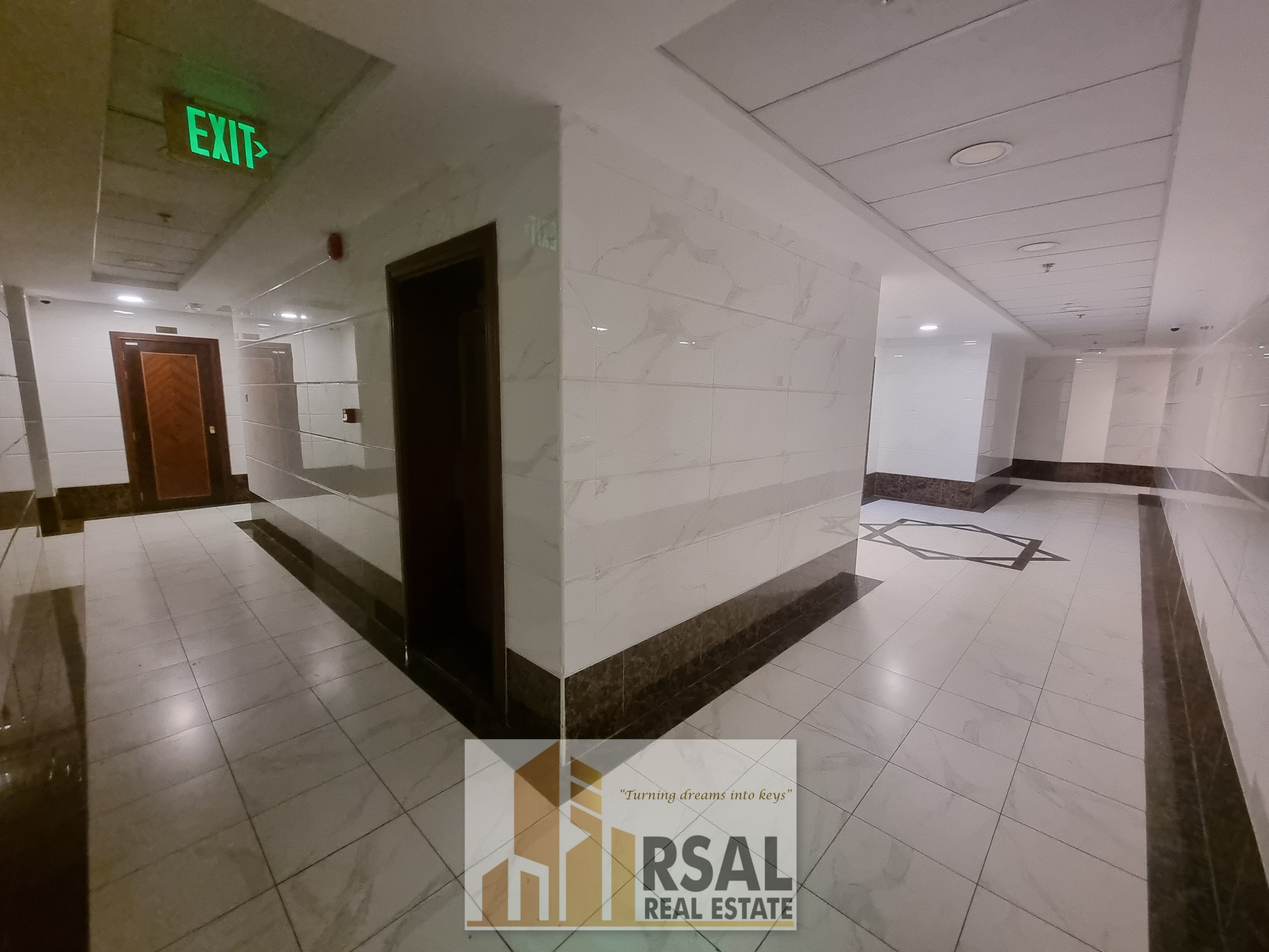 Lavish Family 2Bhk/Building Coverd Parking/Ready to Move/Easy Payment/Near the Bonanza Hypermarket