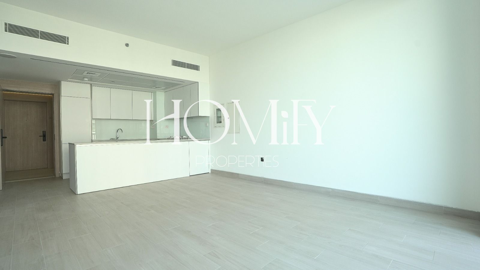 Brand New | Fitted Kitchen | Prime Location