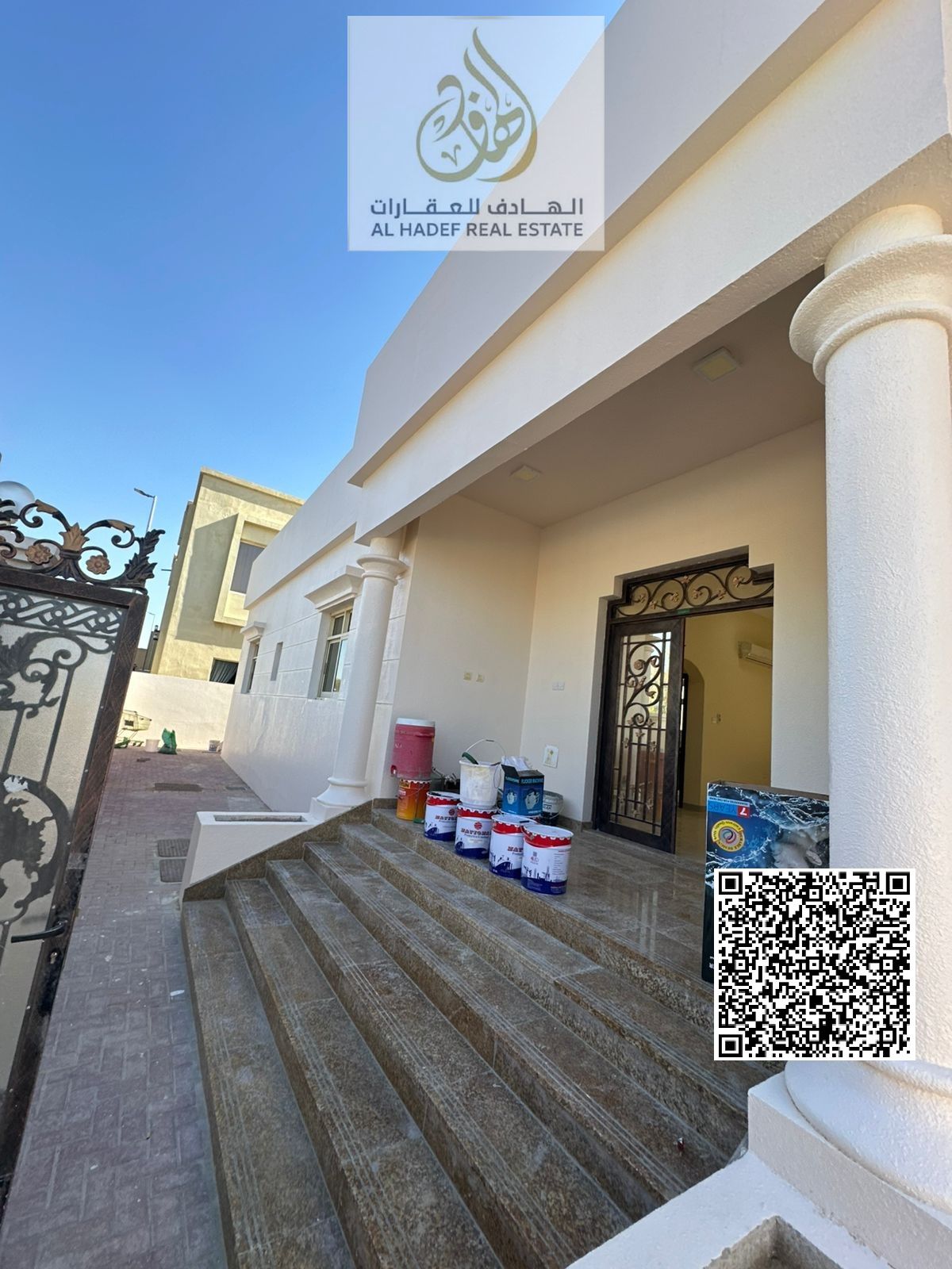 A villa with four bedrooms and a separate external guard room.
