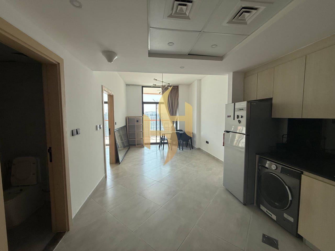 HIGH-FLOOR / MODERN SEMI-FURNISHED / HUGE BALCONY