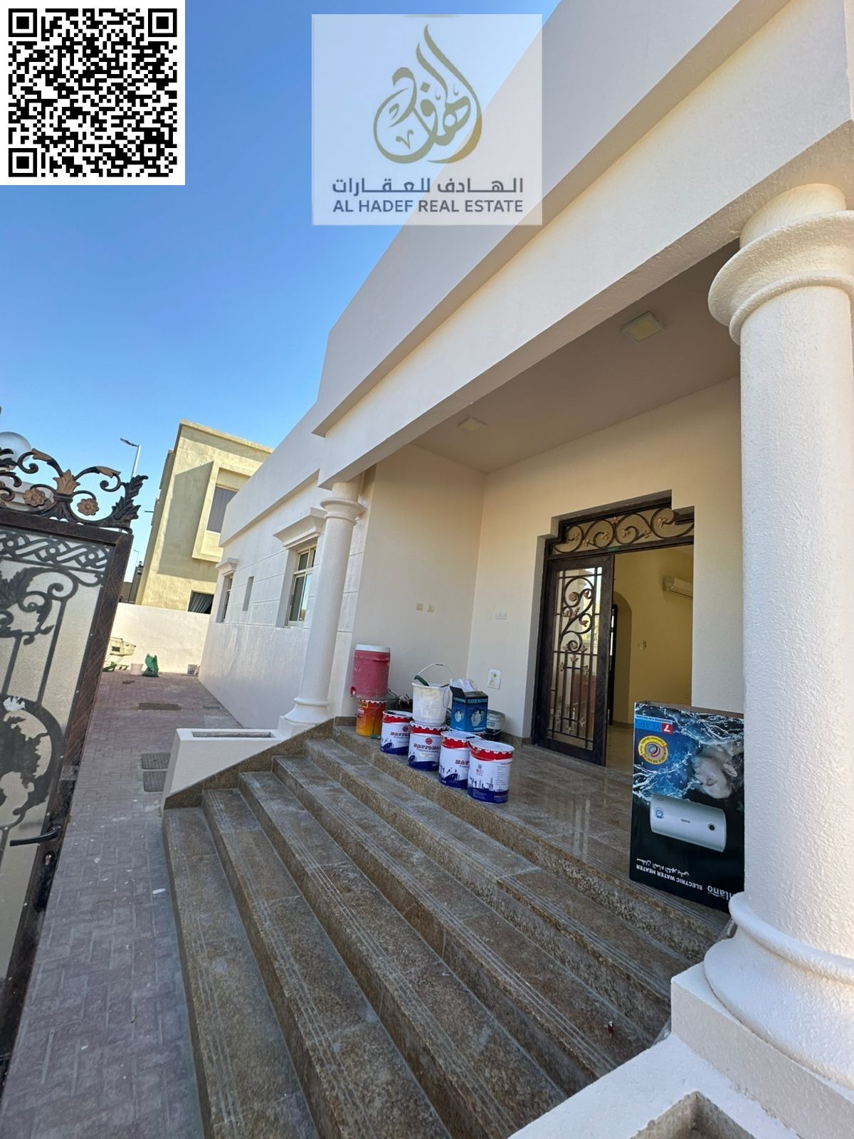 Villa with 4 bedrooms, 4 bathrooms, 3 parking spaces, guard's room, large area in Al-Hamidiyah