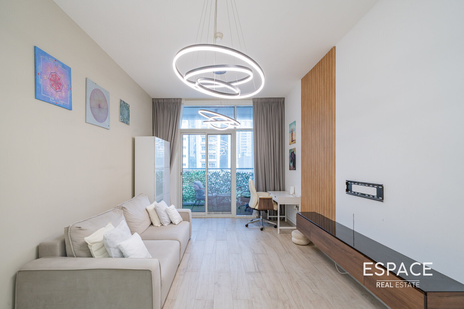 Modern Large Layout | Fully Furnished