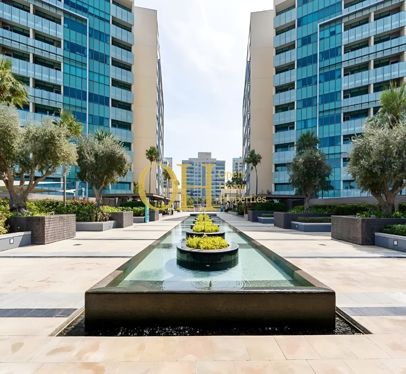Waterfront Setting | Captivating Sea View | Ideal Area