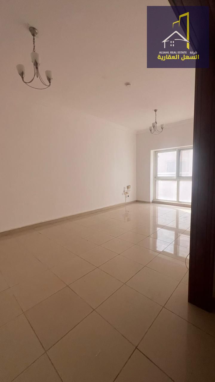 Spacious 1 bedroom apartment with balcony close to the beach