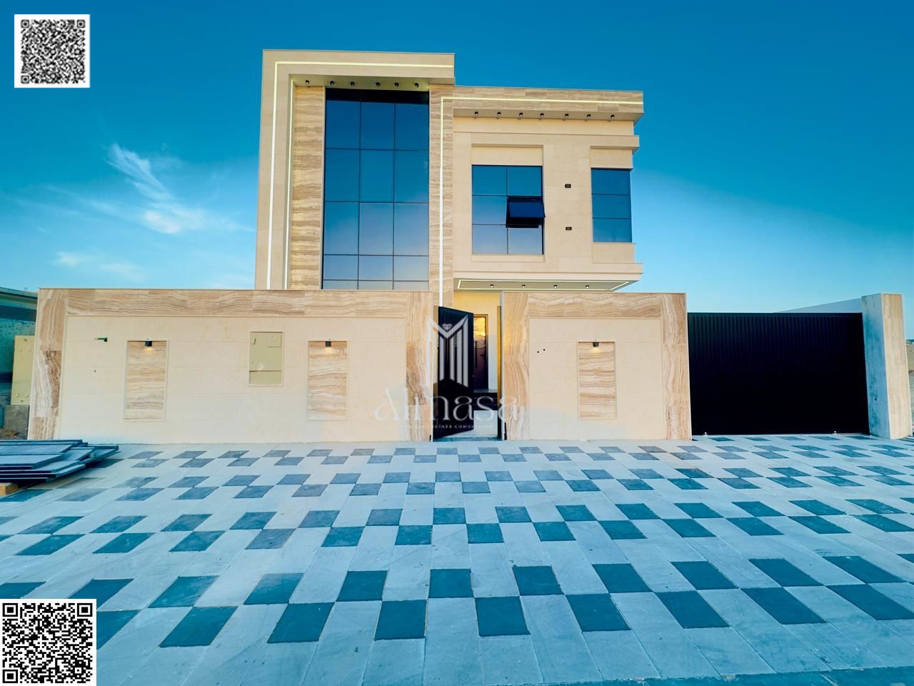 Two-story villa with a rooftop terrace, overlooking a garden. European design, high-end finishing, all-inclusive price, ready to move in.