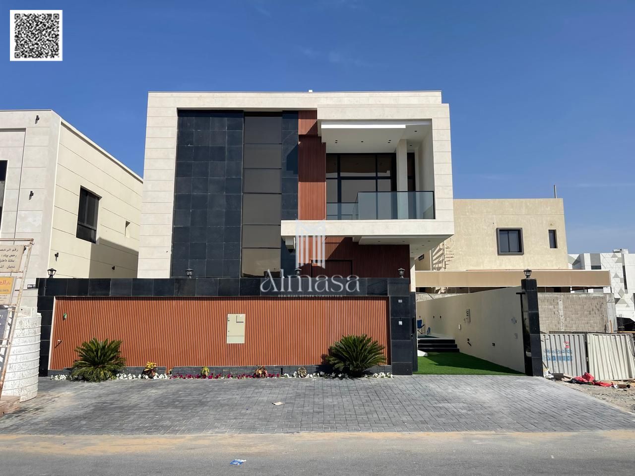 For sale: Super deluxe villa in Al Bahia with a swimming pool