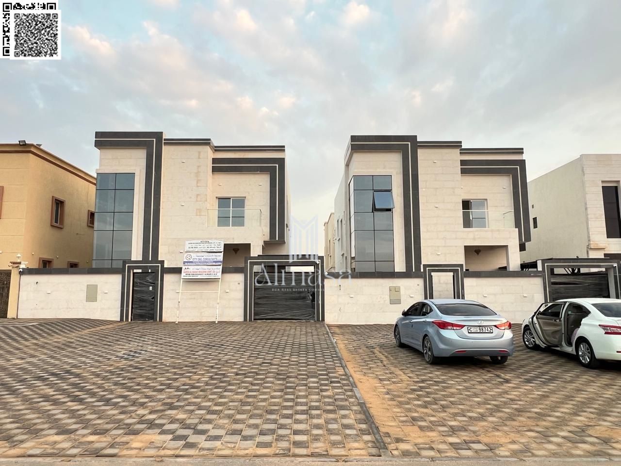 Large setback, freehold, close to services