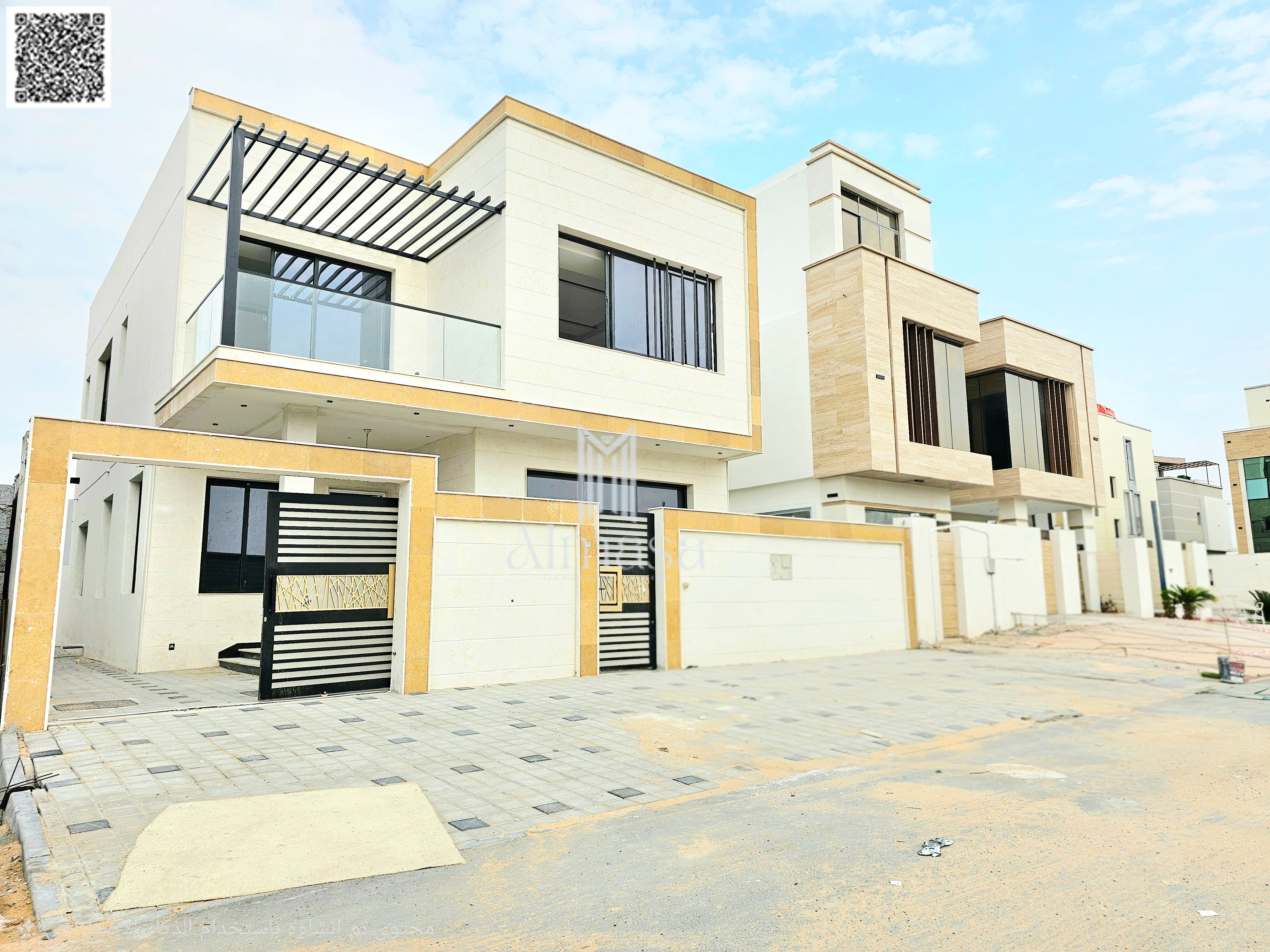 Modern 5-bedroom villa at an excellent price, including registration fees, directly behind Al-Hamidiyah Park