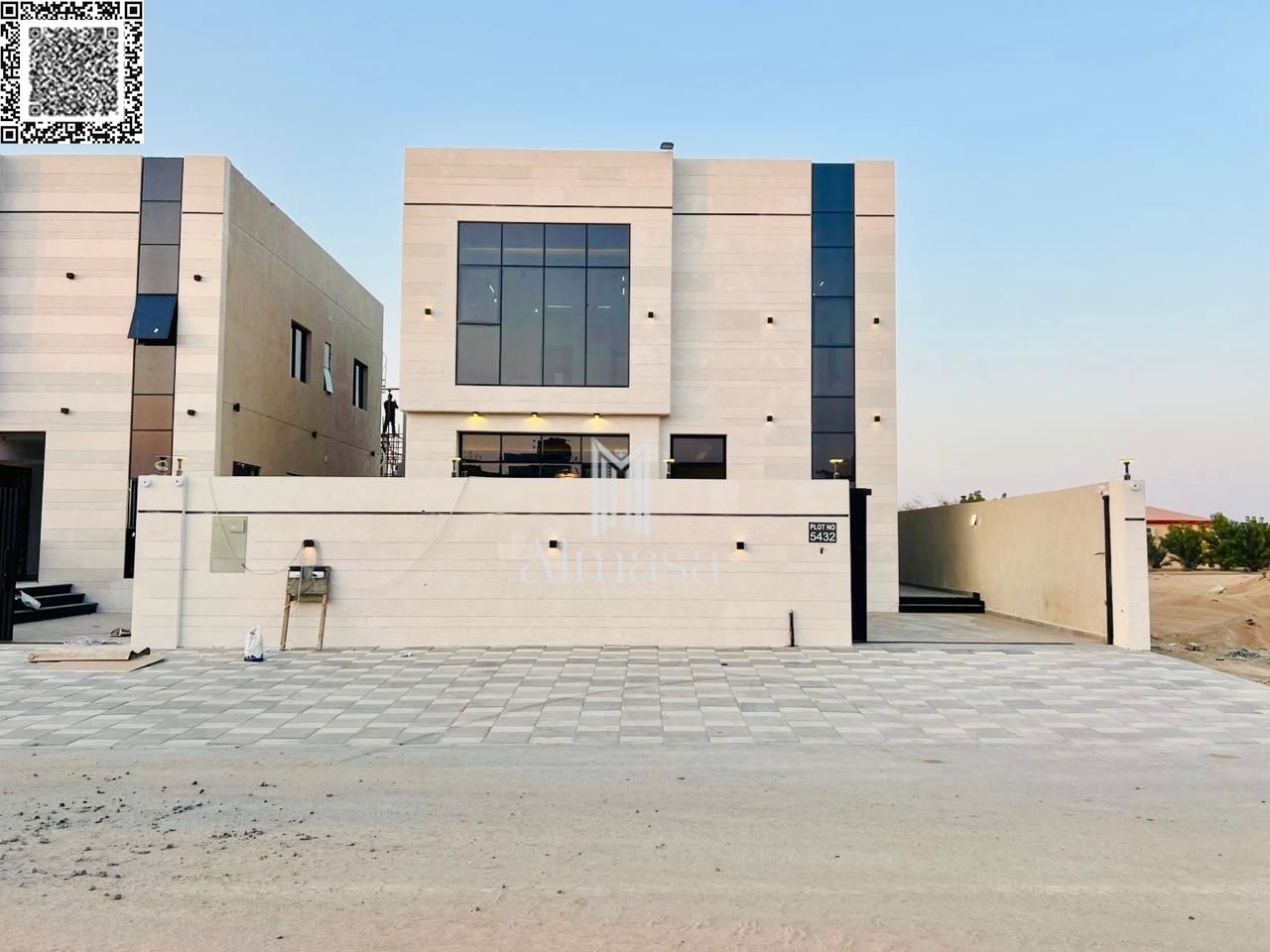 Modern villa for sale in Al Helio 2 – Ajman. A villa with a modern design and a prime location in the Al Helio 2 area, located directly on Sheikh Khal