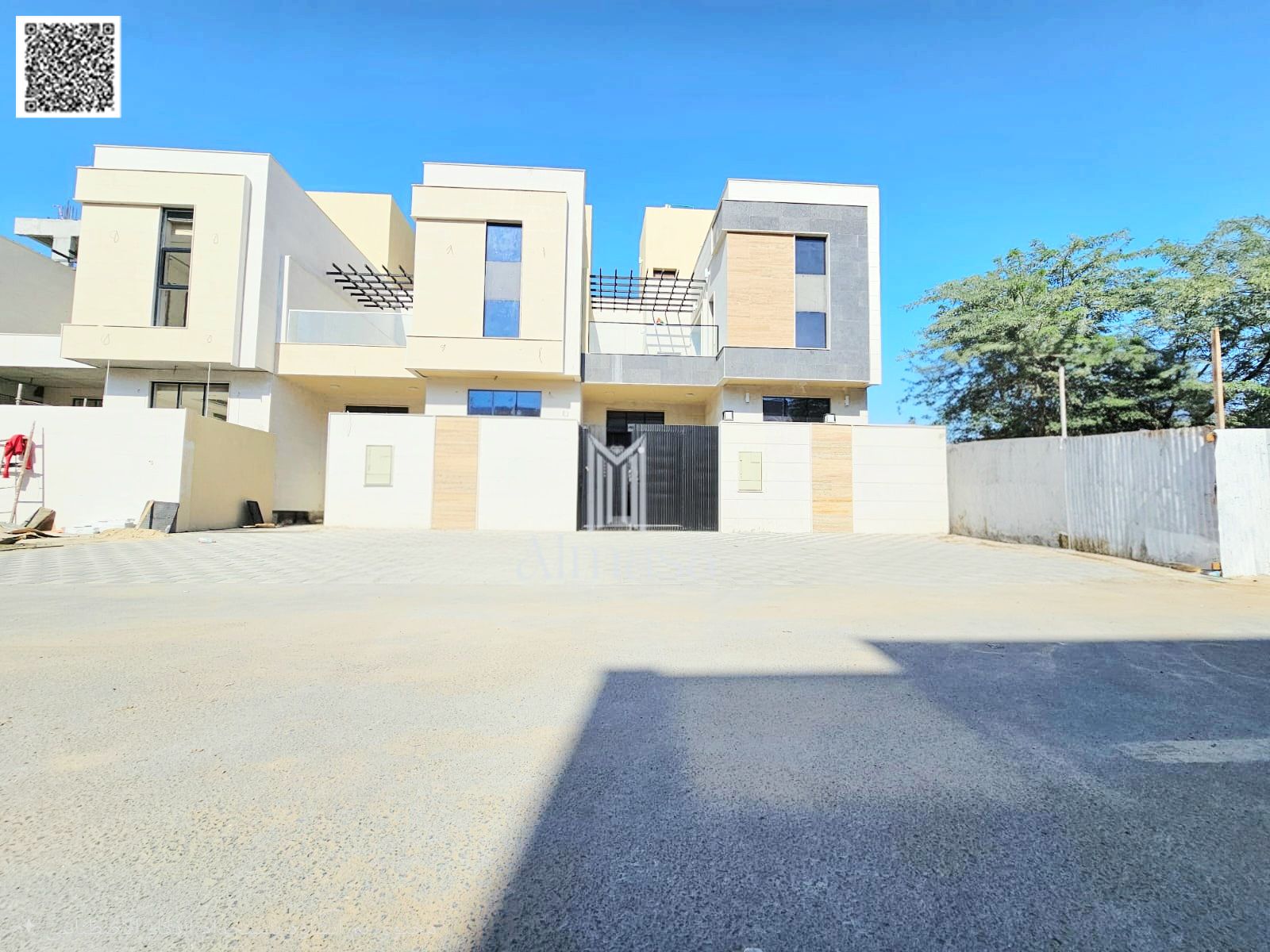 Townhouse including registration fees, luxurious European design at an excellent price