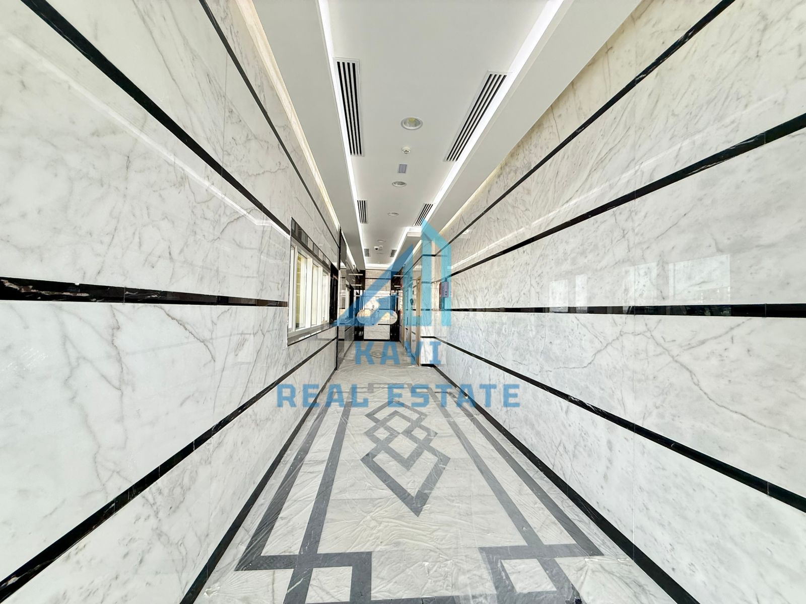 Luxurious 2bhk at prime location