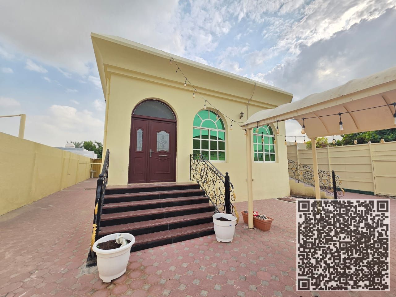 SPECIOUS BEAUTIFUL 3 MASTER BEDROOMS SINGAL STORY VILLA AVAILABLE FOR RENT IN AL DARARI SHARJAH. .