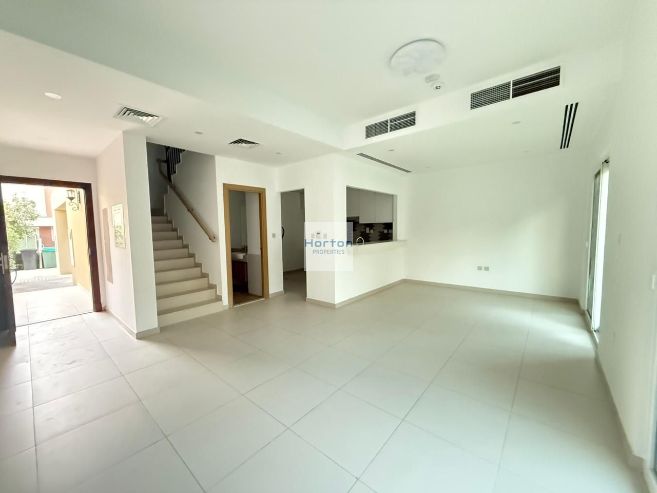 3BR+Maid | Unfurnished | Community View