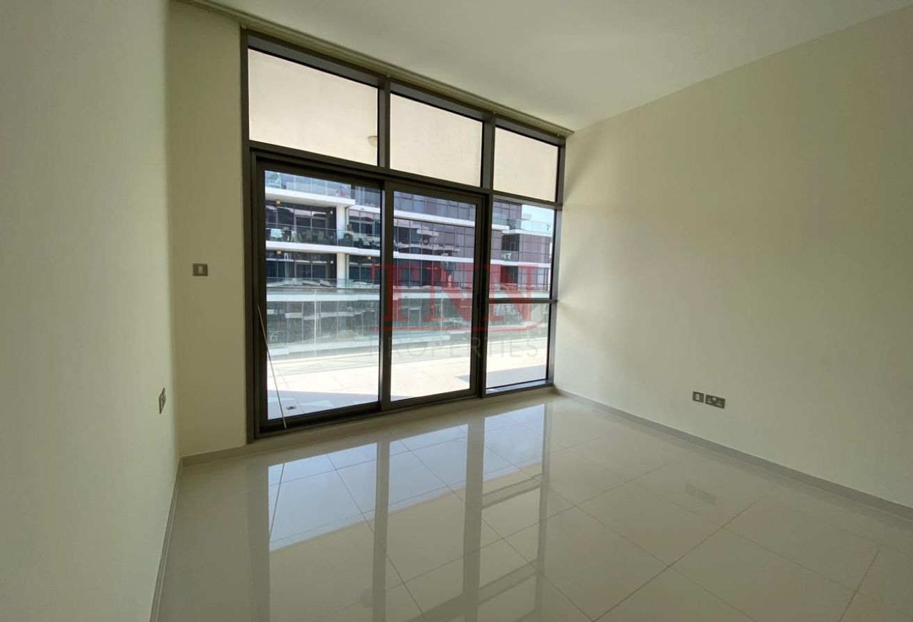 LARGE TERRACE | PARK VIEW | SPACIOUS APATMENT