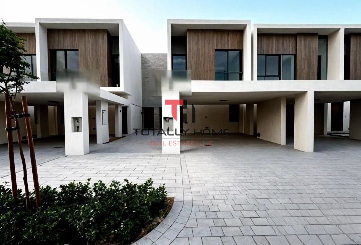 Brand New l Close to Golden beach l Multiple Cheques