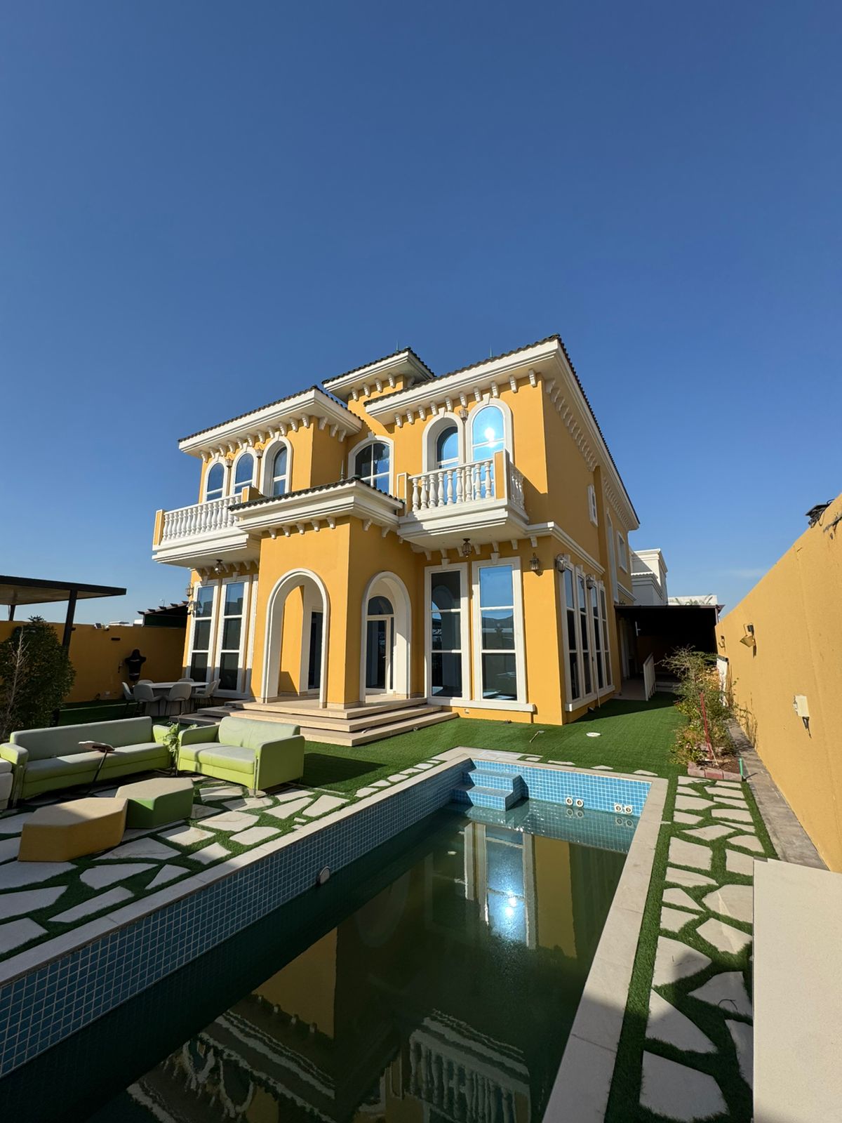 Luxury Villa for Sale in Al Hoshi Prime Location