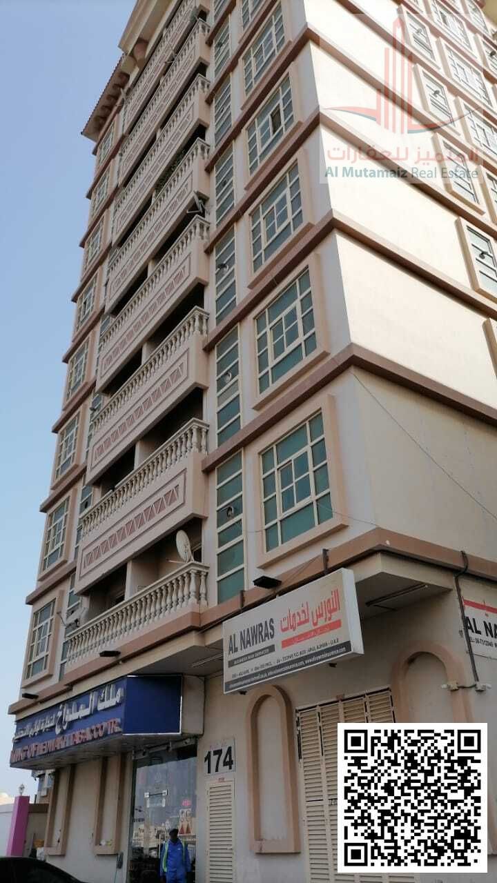 One-bedroom apartment with a living room, one bathroom, and a balcony. Excellent location.