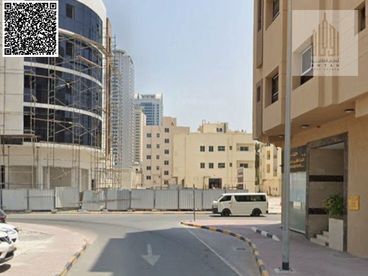 Residential/commercial land for sale in Ajman, Al Nakheel 2 area. Prime and strategic location, close to the Corniche.