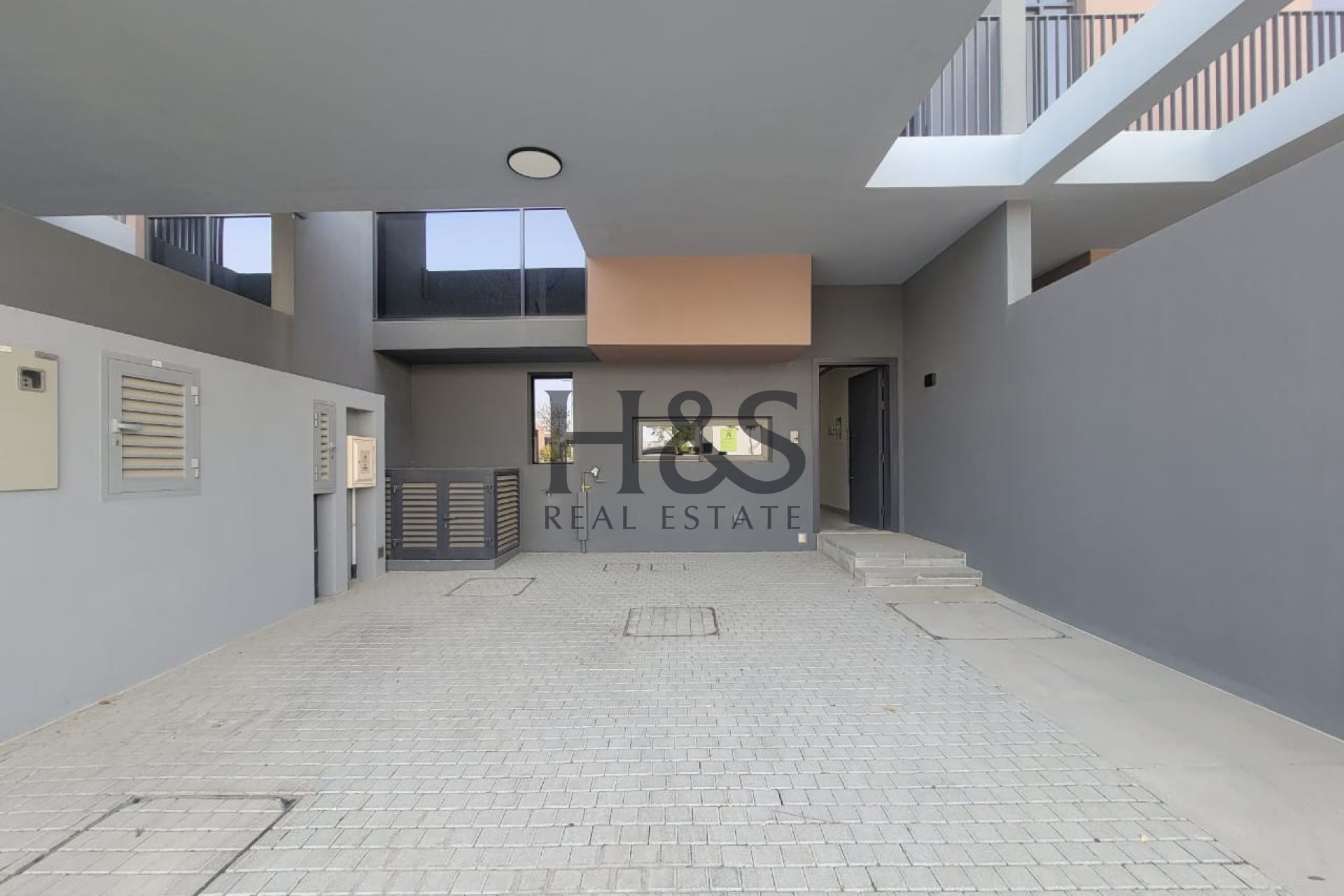 High-Quality Townhouse | Handover in 6 Months 2026 | Excellent Investment Potential