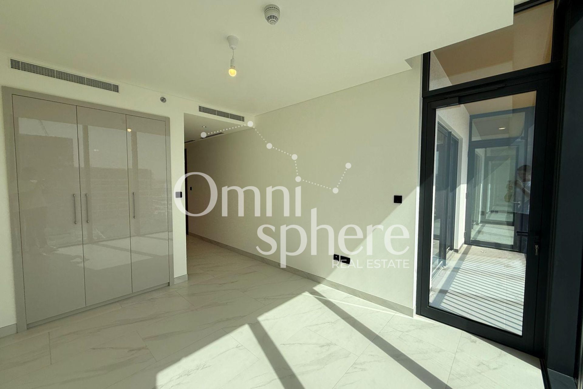 Open view | Brand New | Priam location