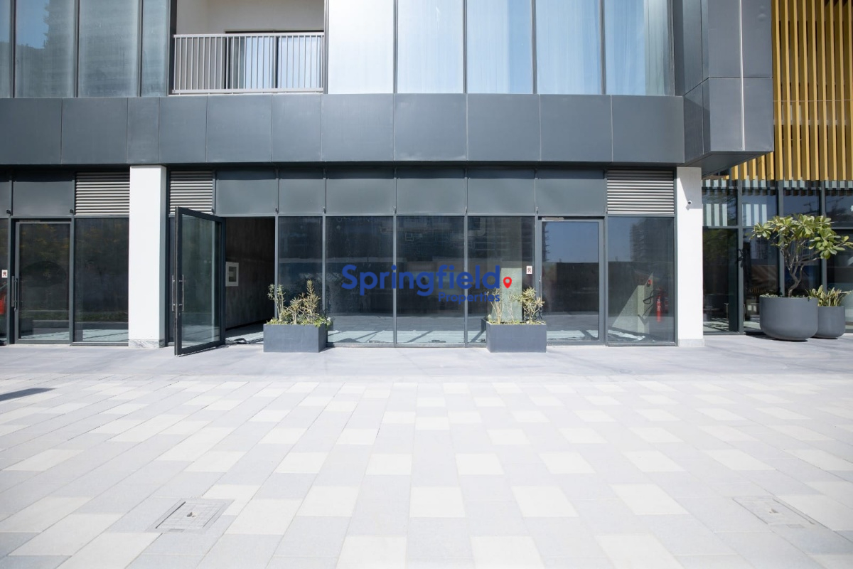 RETAIL SHOP | TOP LOCATION | HIGH TRAFFIC AREA