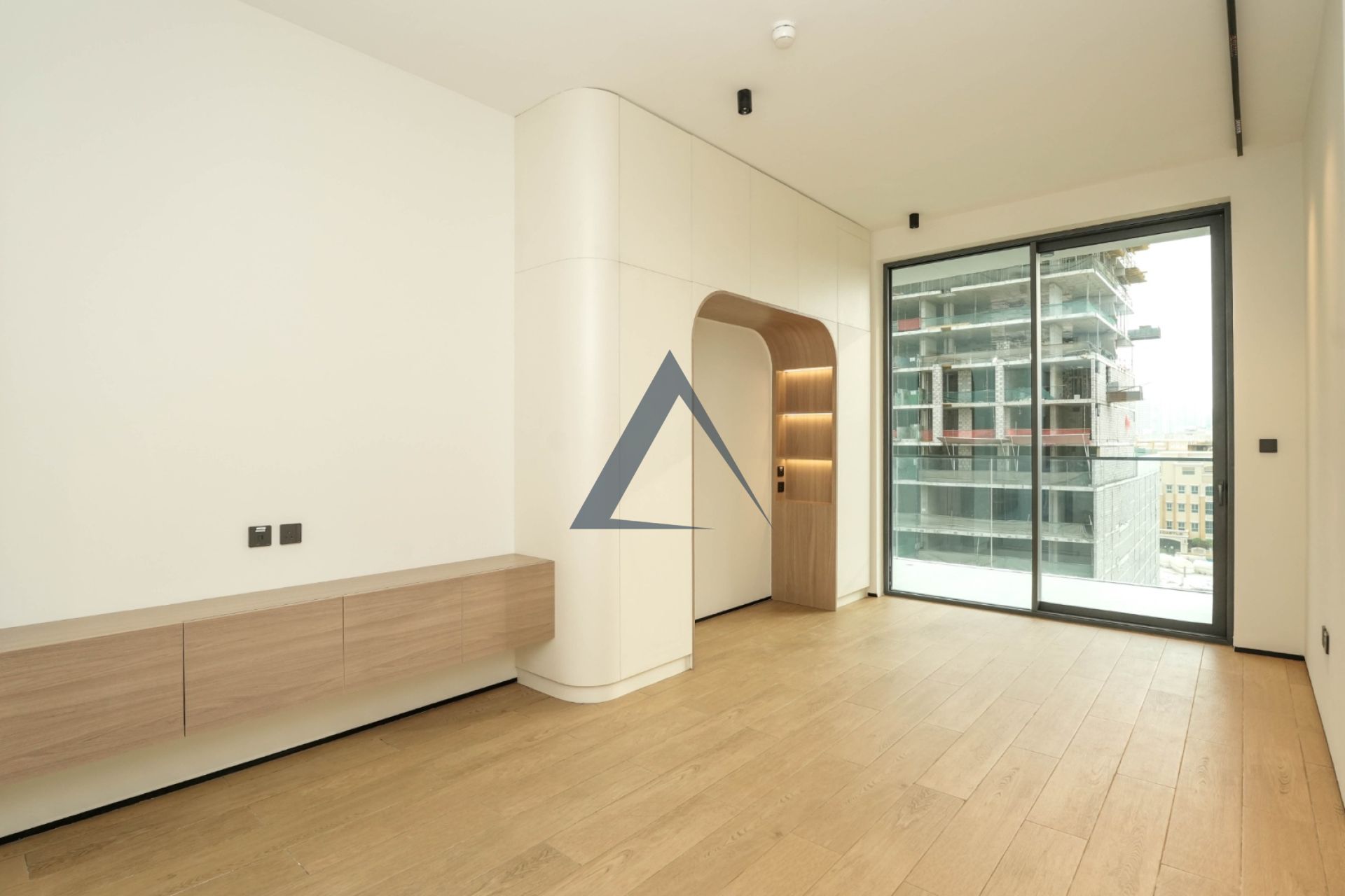 Smart Investment | Contemporary Studio | Buy Now