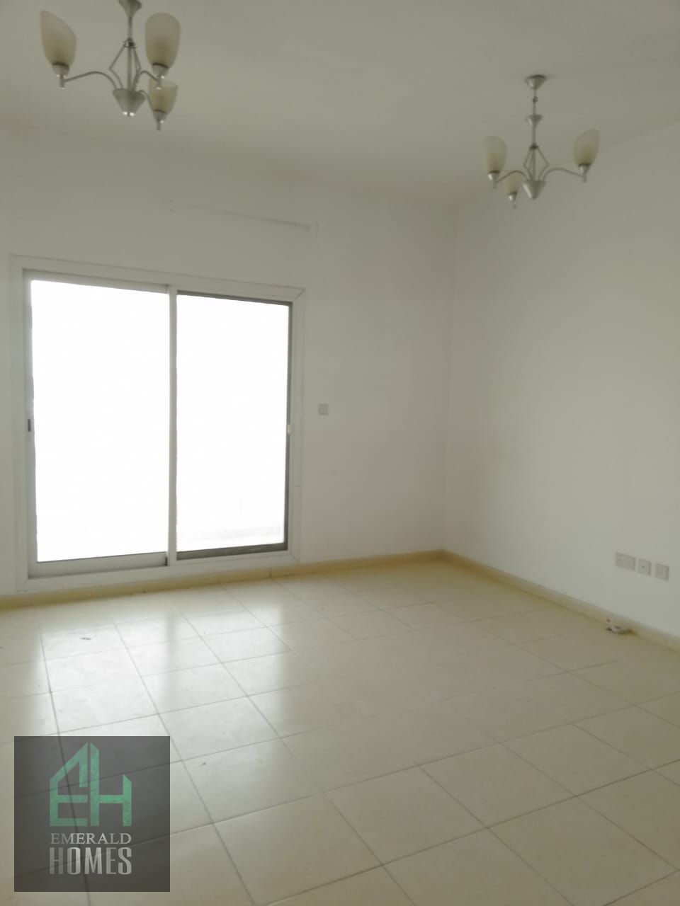 Bright Apartment I Well Maintained I Prime Location