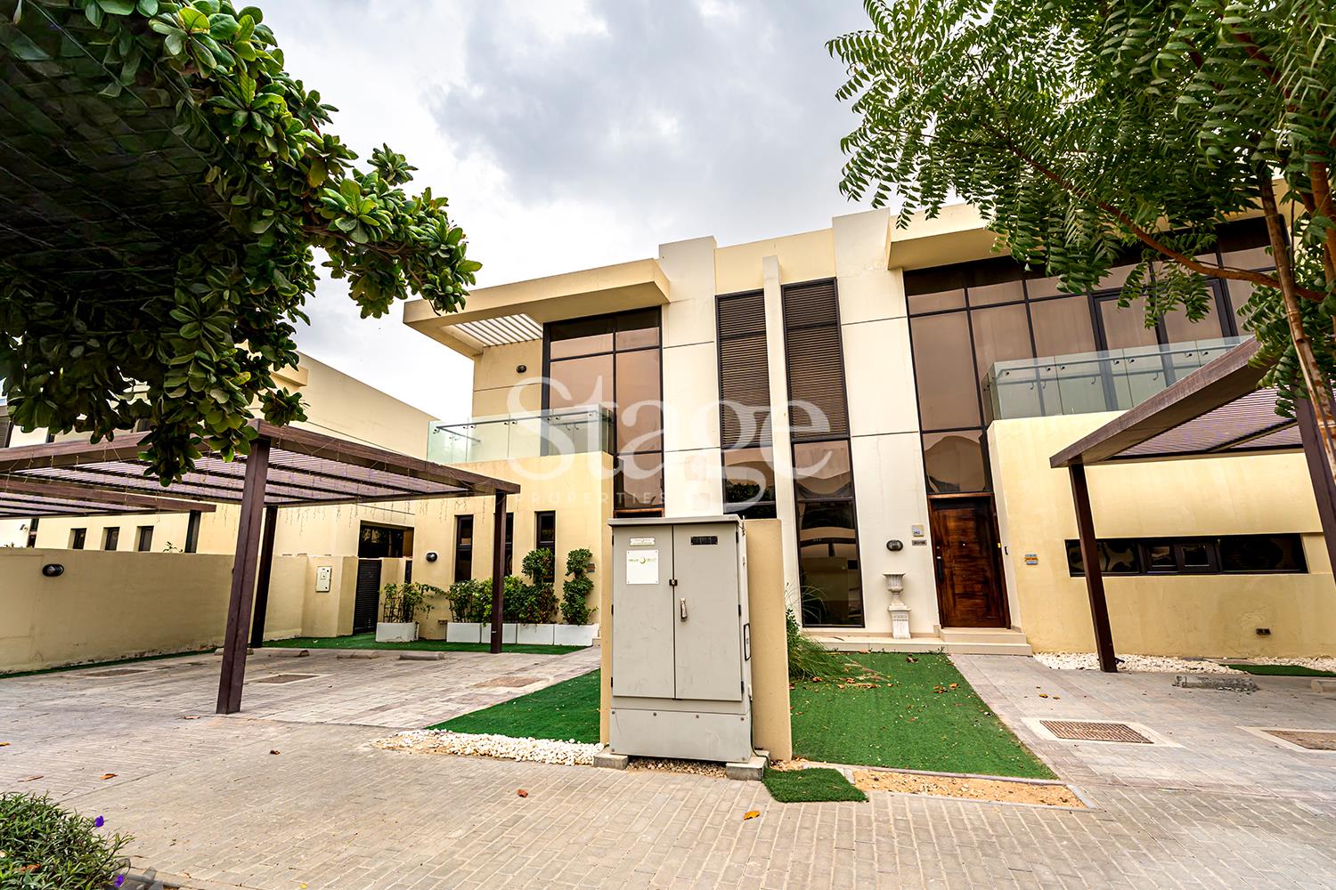 Prime Location | Spacious | Ready to Move