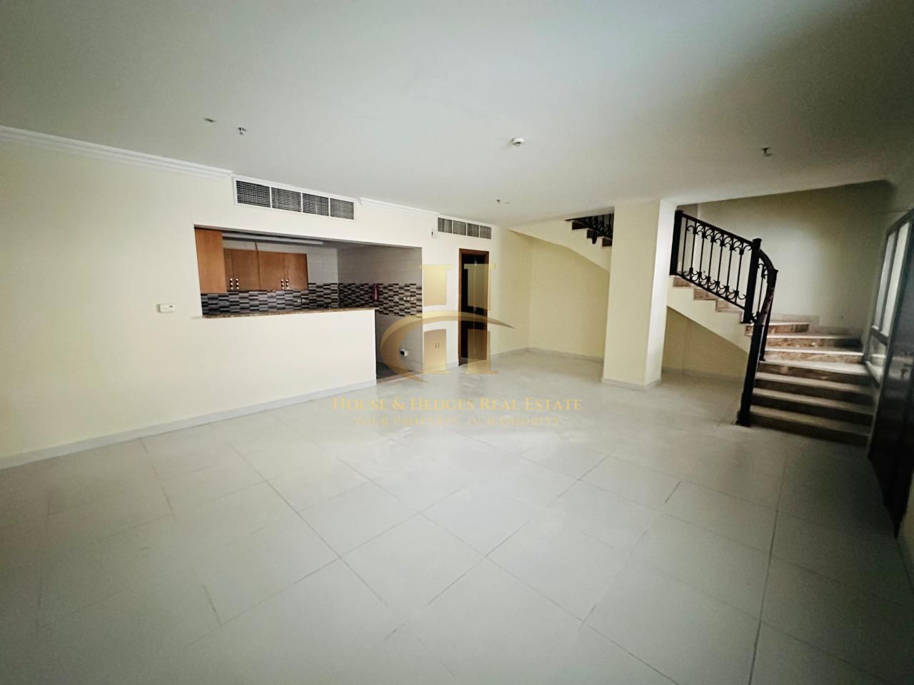 Stunning Massive 2bhk with maid duplex 2 parking