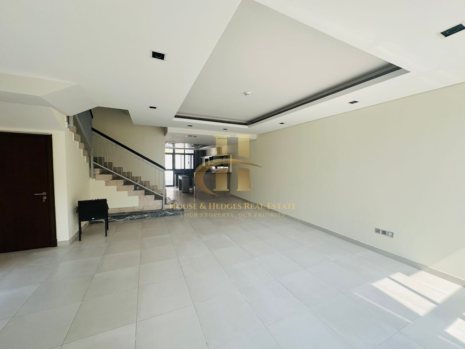 Near to Circle Mall | Ready to Move | Spacious