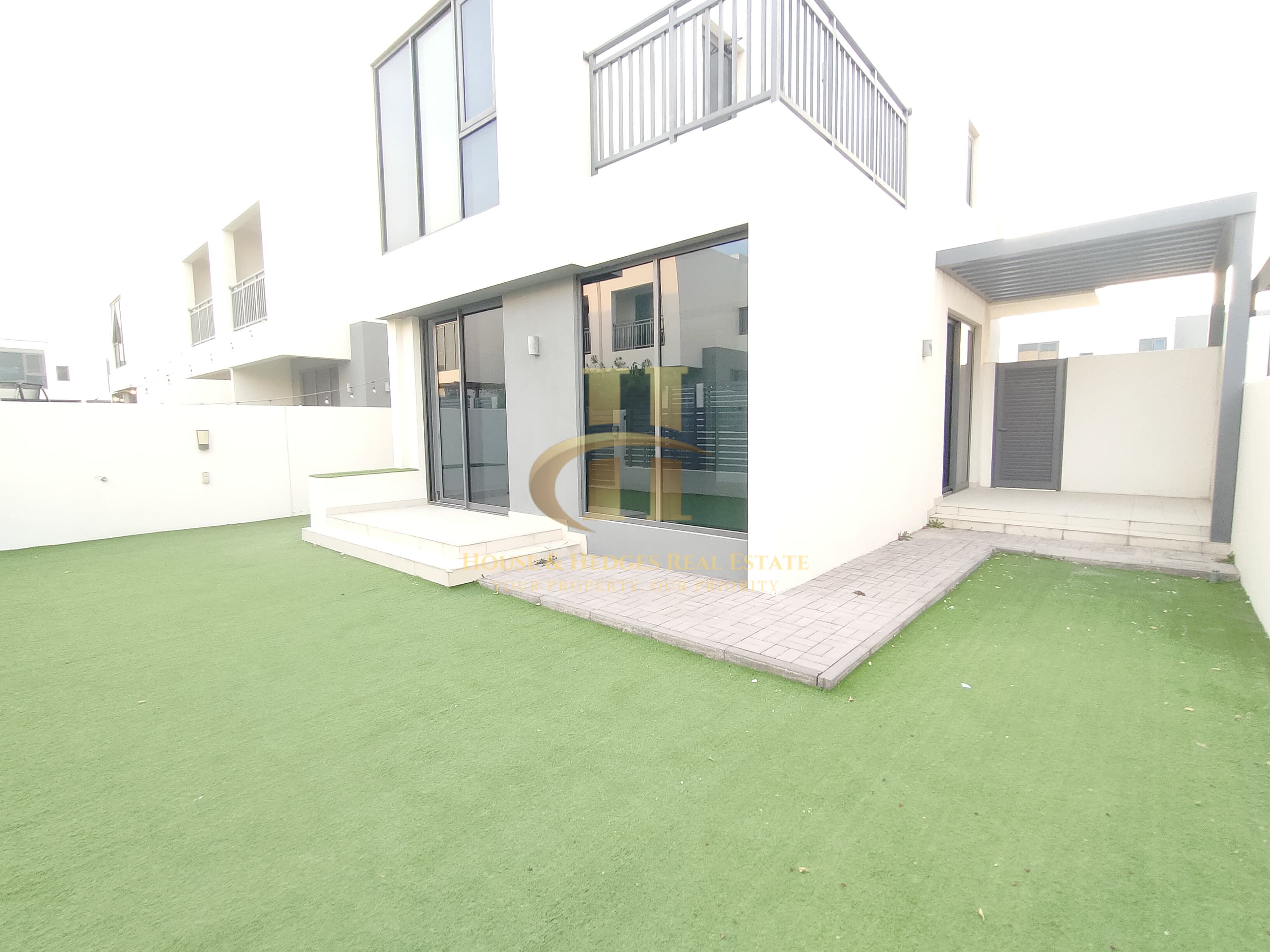 4BR Townhouse-Single Row-Close to Pool-No Agent