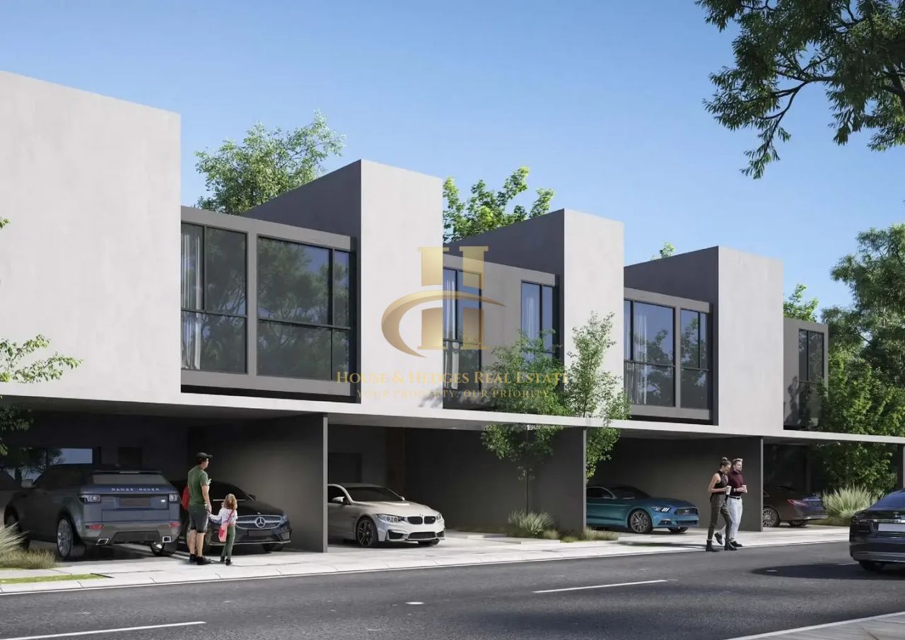 Luxury Townhouse with Garden | Terrace & Pool | High Returns