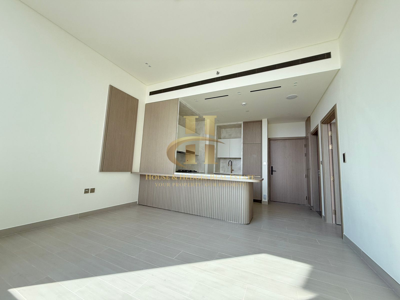 Premium Finishing | With Private Pool | Vacant